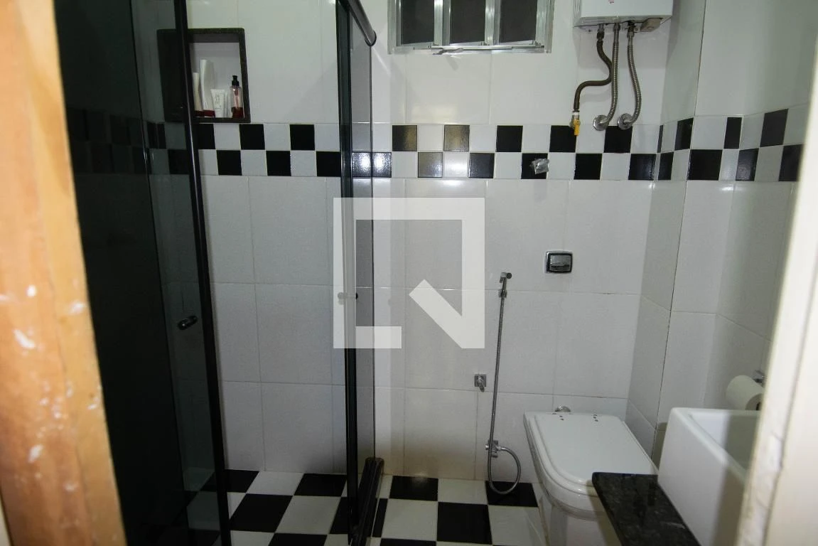 Apartamento, 30 m², com piso de madeira ou laminado — photo 9