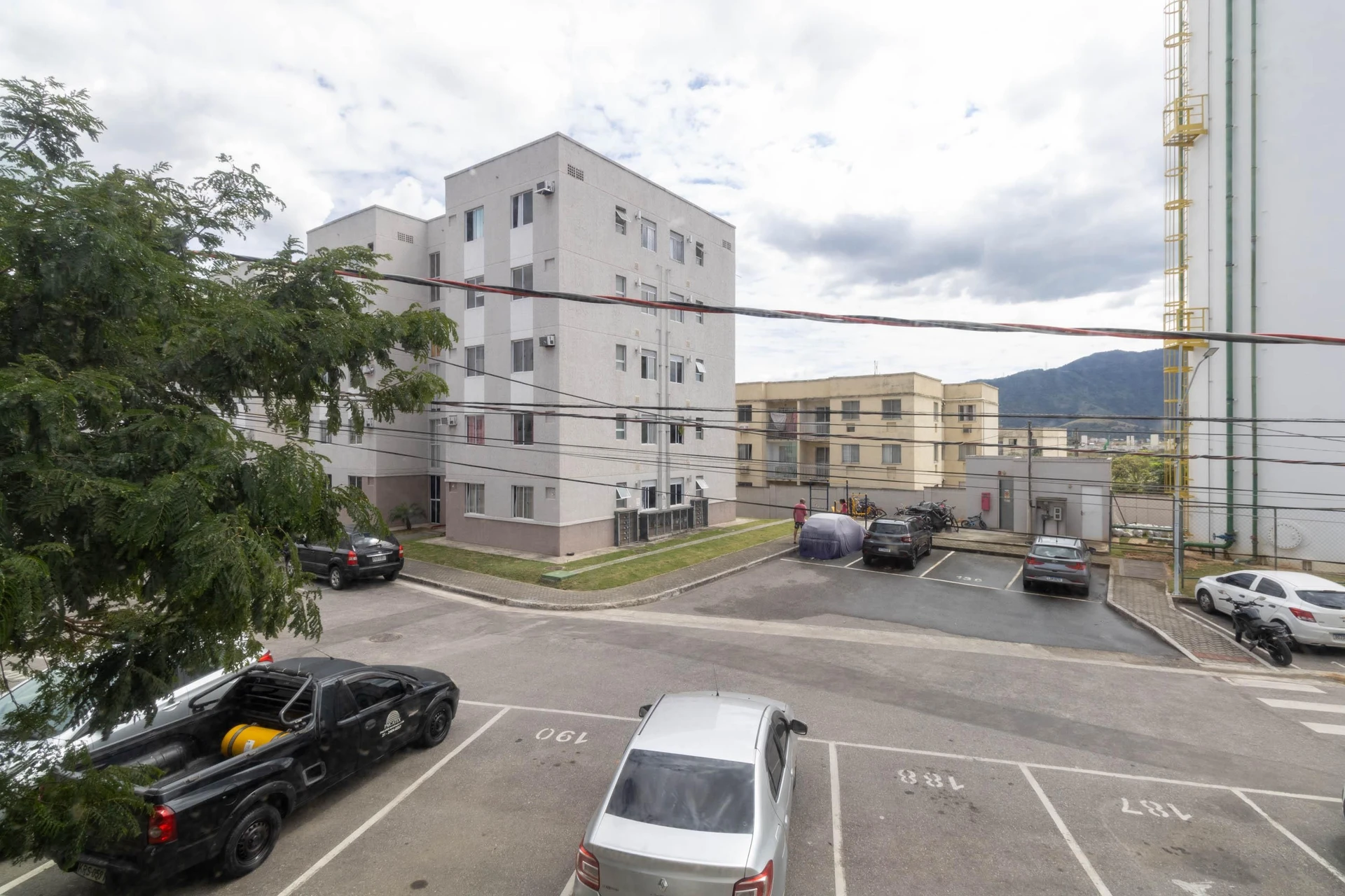 Furnished apartment, 42 m², with a washing machine — photo 49