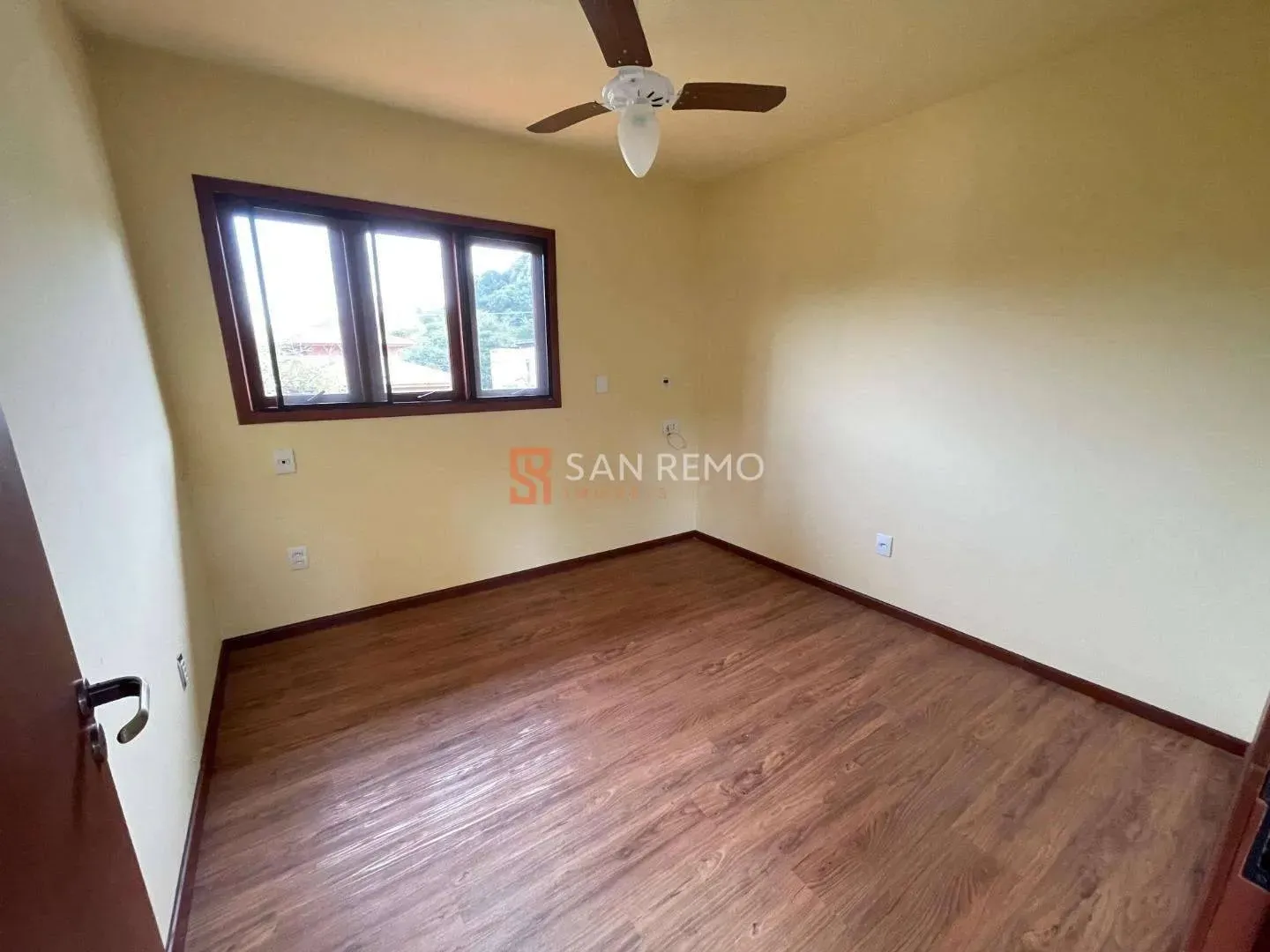 House with 4 bedrooms and 1 en-suite, 600 m² — photo 8