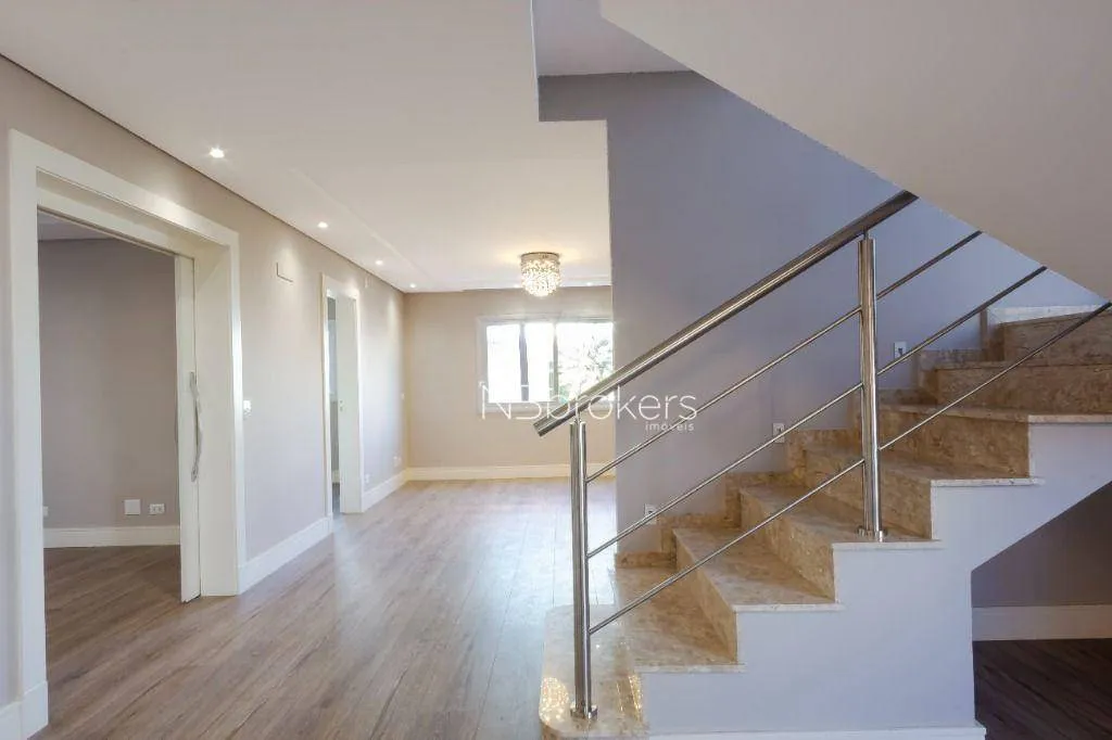 Condo house with 4 bedrooms and 5 bathrooms — photo 15