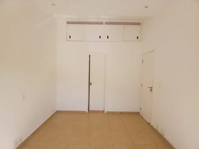 Apartment, 160 m², with a bathtub