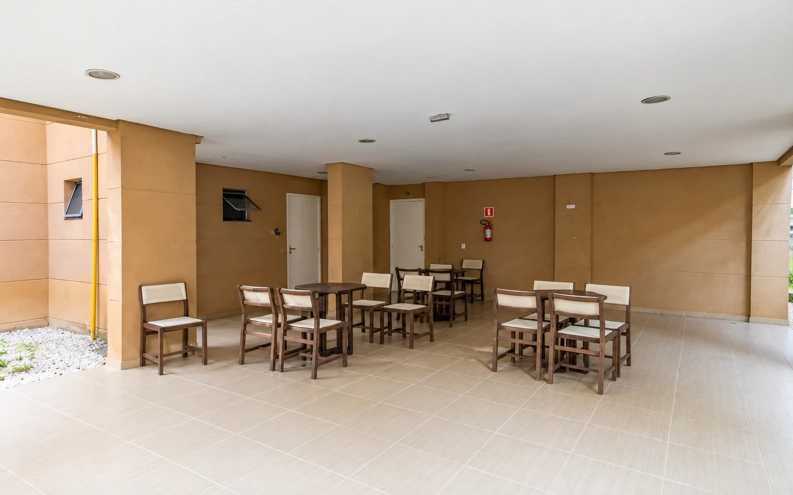 57 m² apartment with a home office and a private BBQ — photo 27