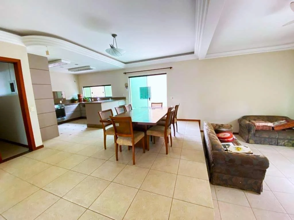 Casa residencial con 4 dormitorios y 5 baños — photo 12