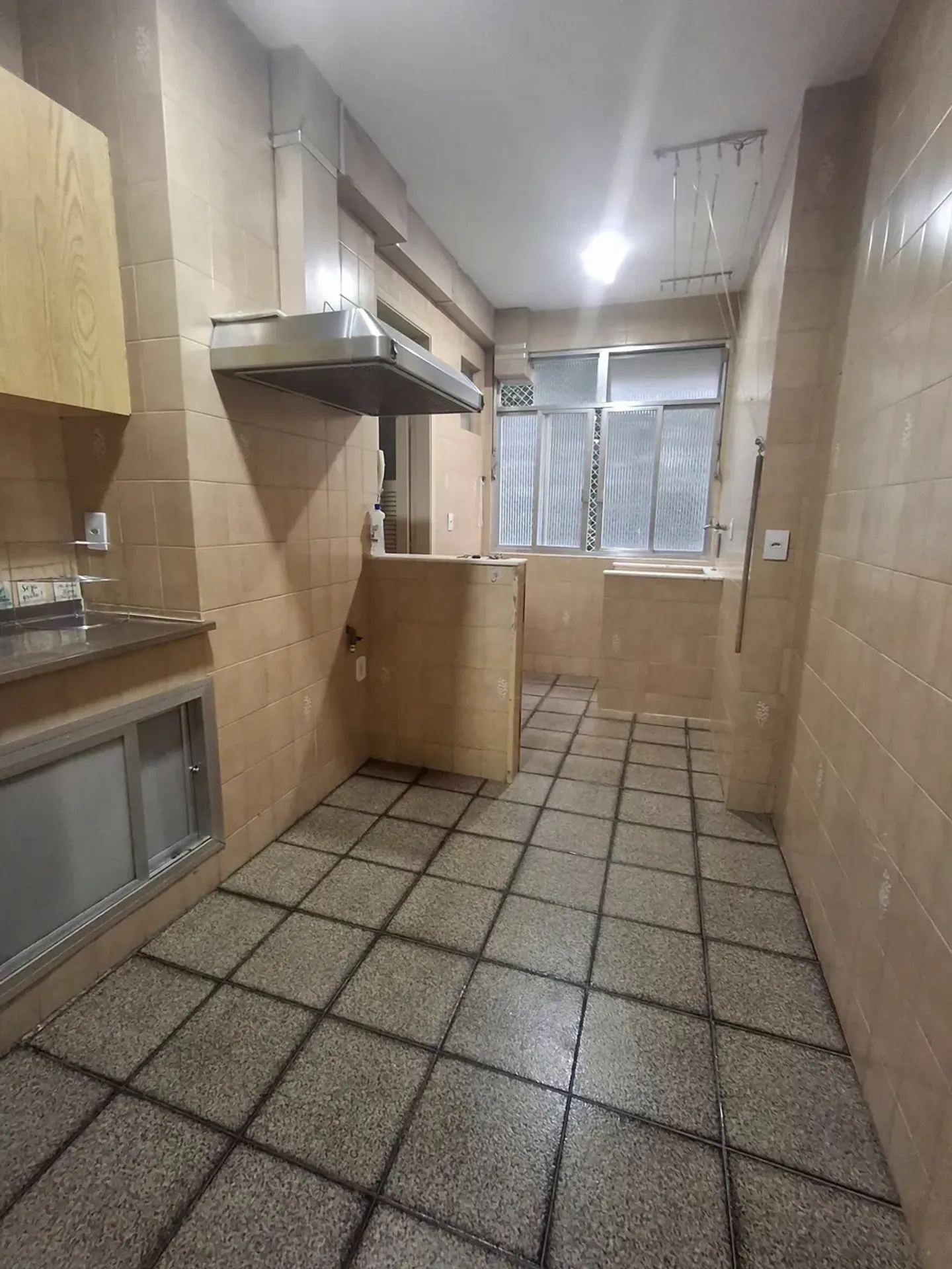 Rental apartment with 3 bedrooms and 3 bathrooms — photo 26