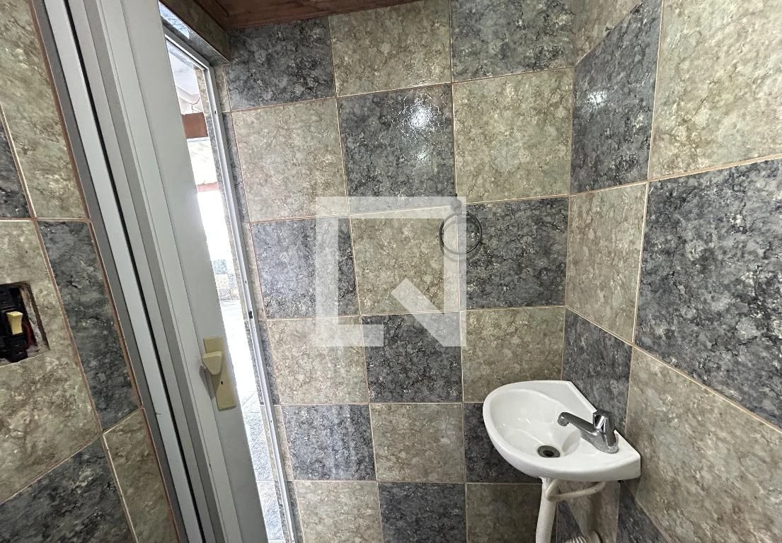 Casa de 3 quartos com banheira — photo 12
