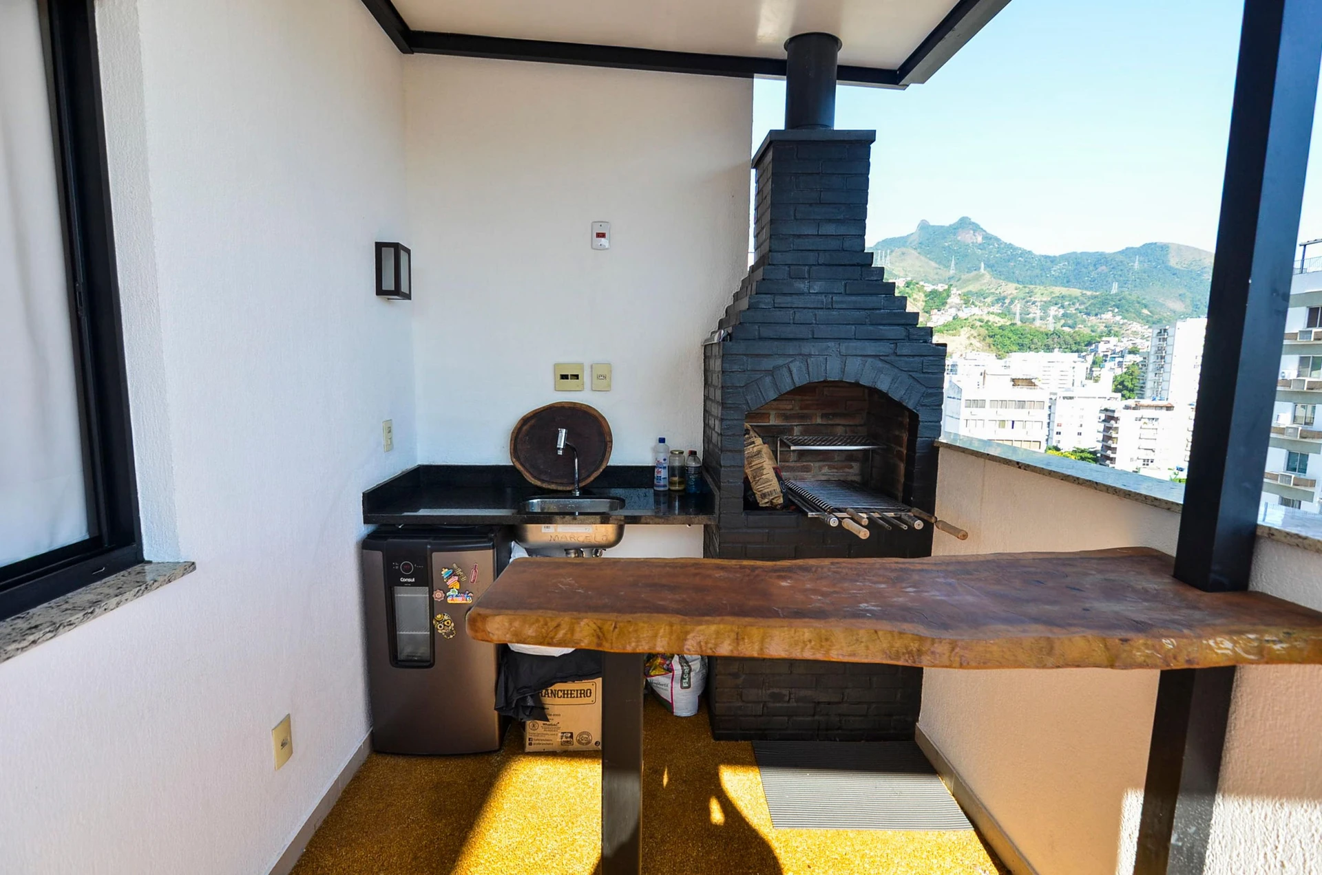 Furnished 3-bedroom apartment with balcony and BBQ grill — photo 39