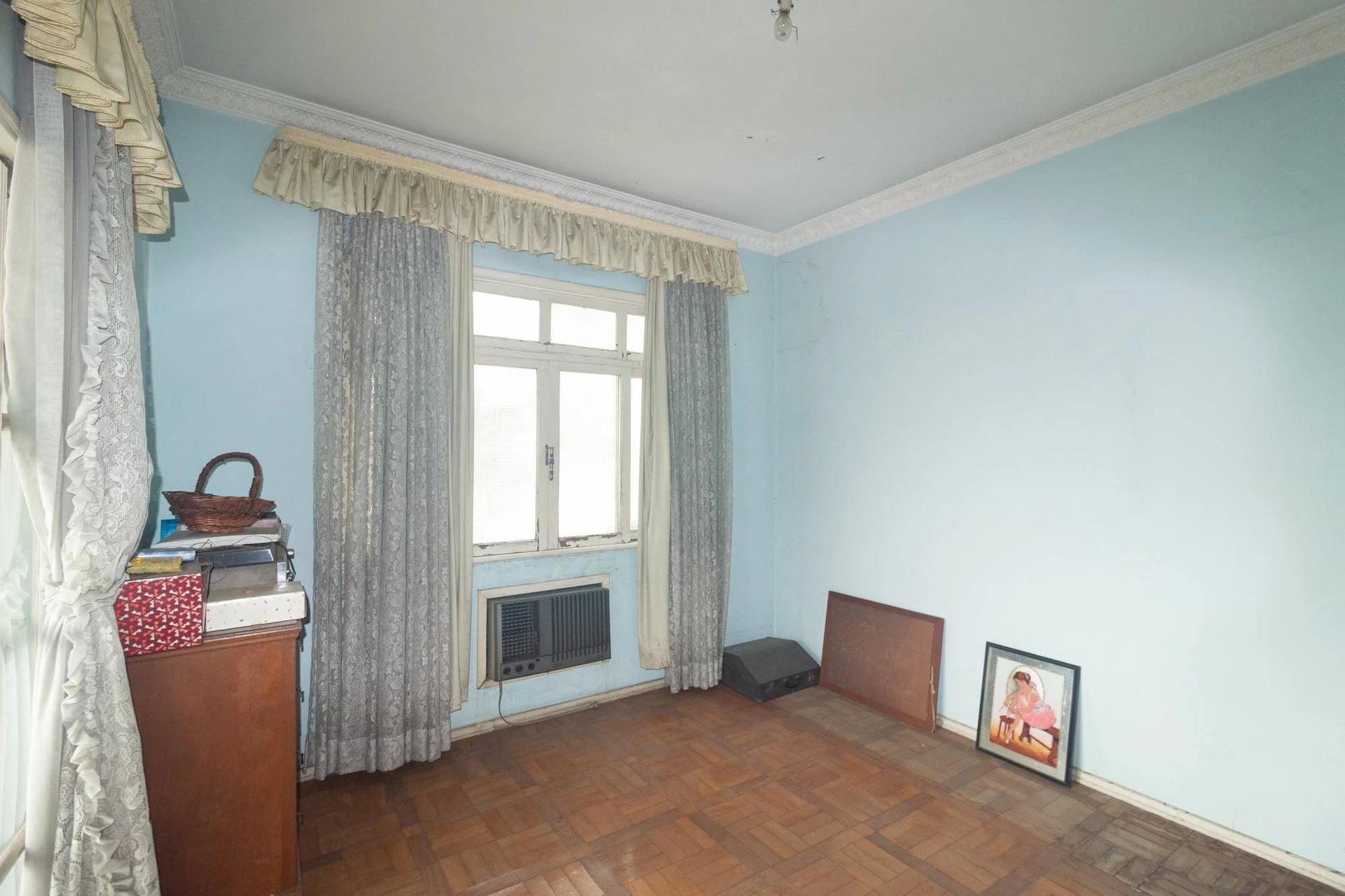 6 quartos e jardim: casa de 263 m² — photo 11