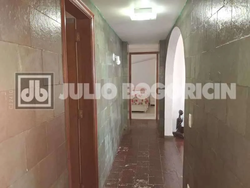 4-bedroom apartment with gas kitchen and 224 m² — photo 3