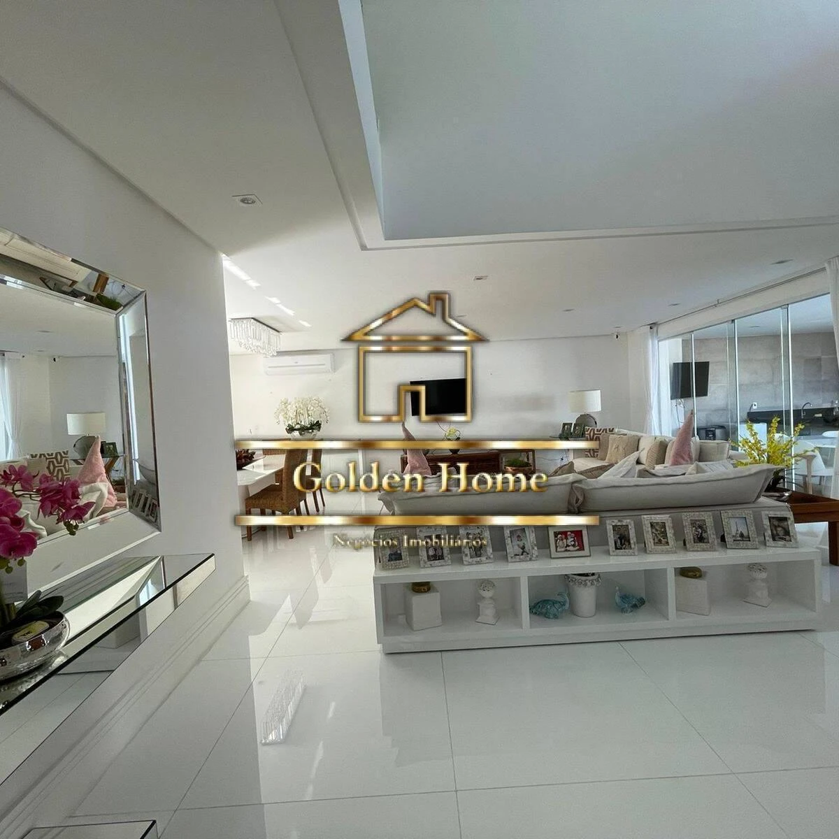 Triplex house with open-plan kitchen and living — photo 5
