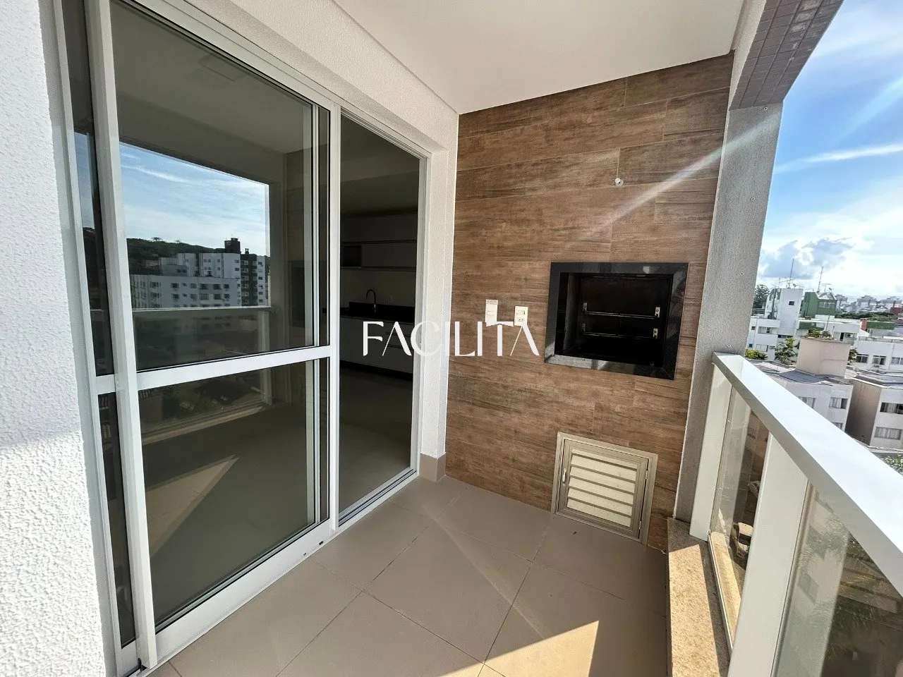 Furnished 2-bedroom apartment with balcony grill and 76 m² — photo 4