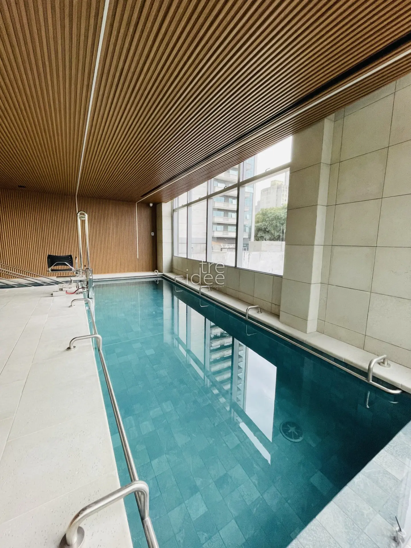 Furnished apartment, 48 m², with a washing machine — photo 16