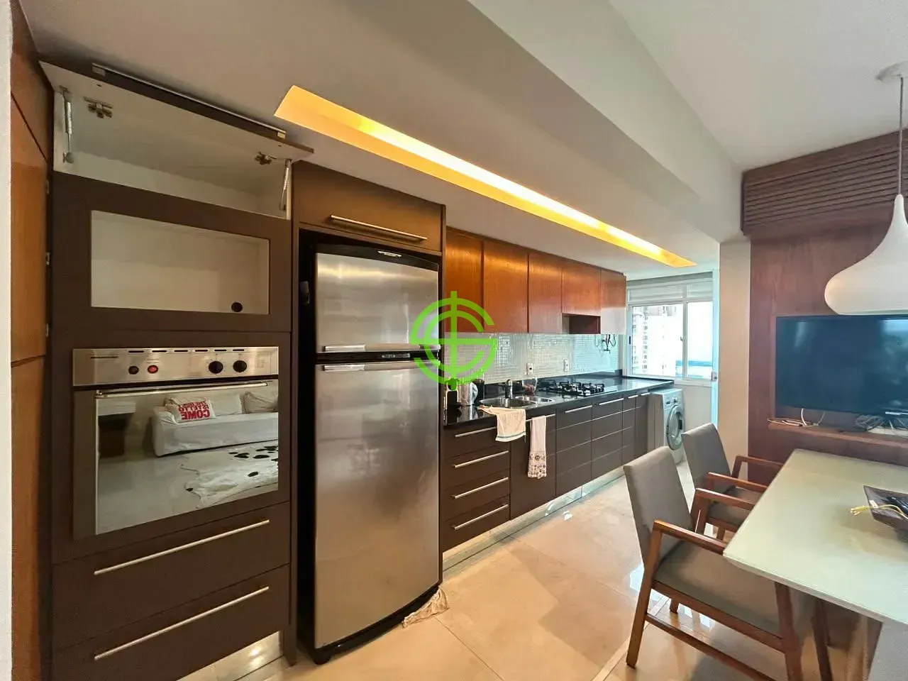 Furnished apartment with 2 bedrooms and 3 bathrooms — photo 18