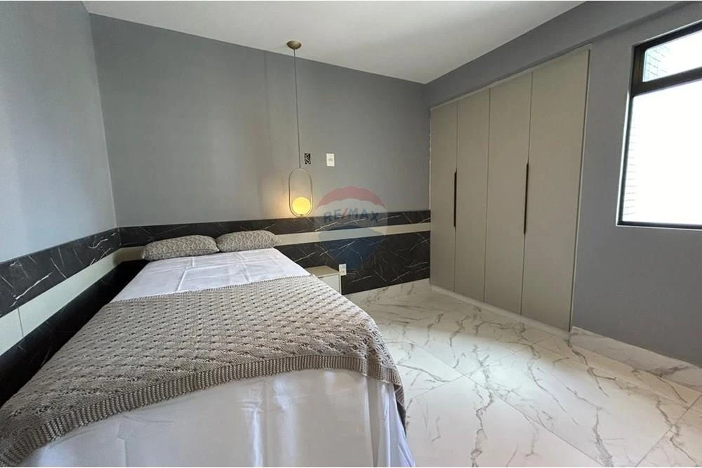 Furnished apartment, 132 m², with a glass-enclosed balcony — photo 14