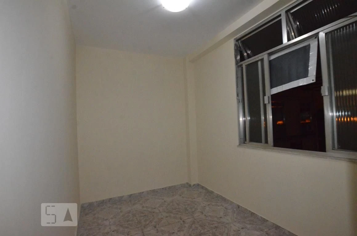 2-bedroom apartment in a building with a gym — photo 20
