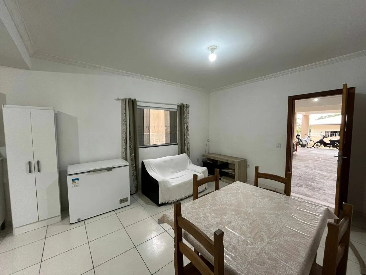 Furnished one-bedroom, 45 m² apartment in Florianópolis