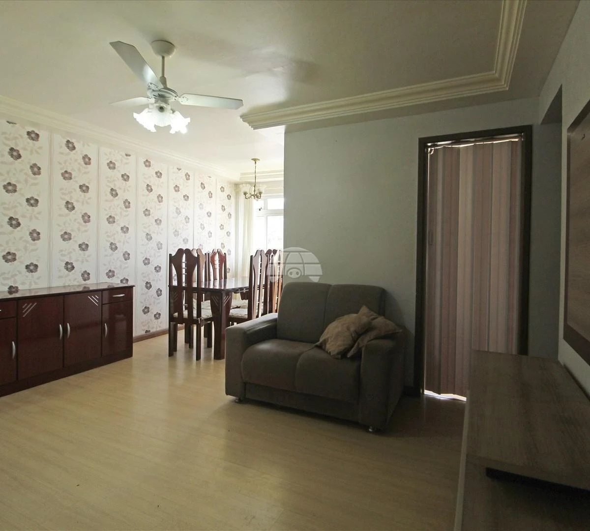 3-bedroom apartment with a washing machine — photo 15