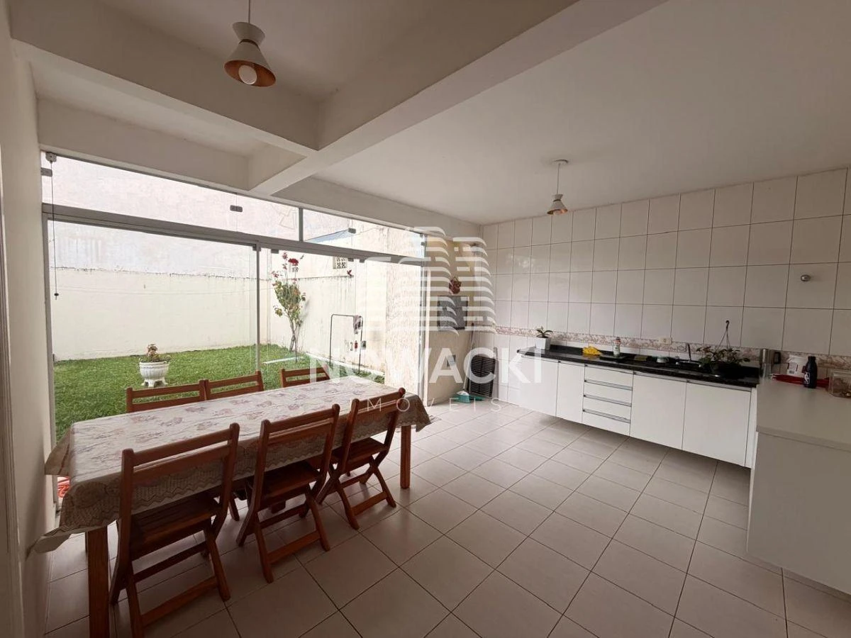 318 m² house with a bathtub and a home office — photo 26