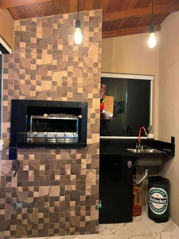 Furnished house with 2 bedrooms and private garden