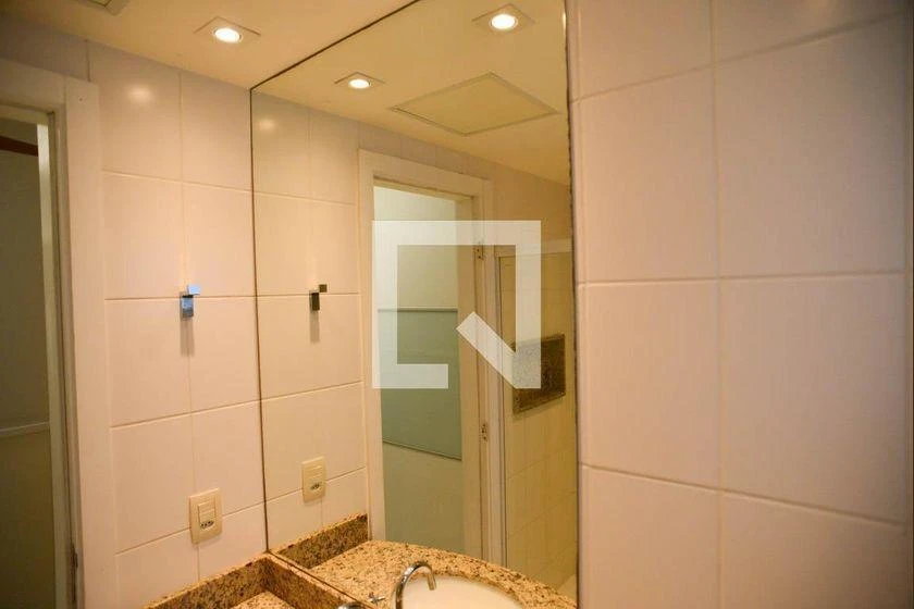 Washing machine in a 3-bedroom apartment, 160 m² — photo 43