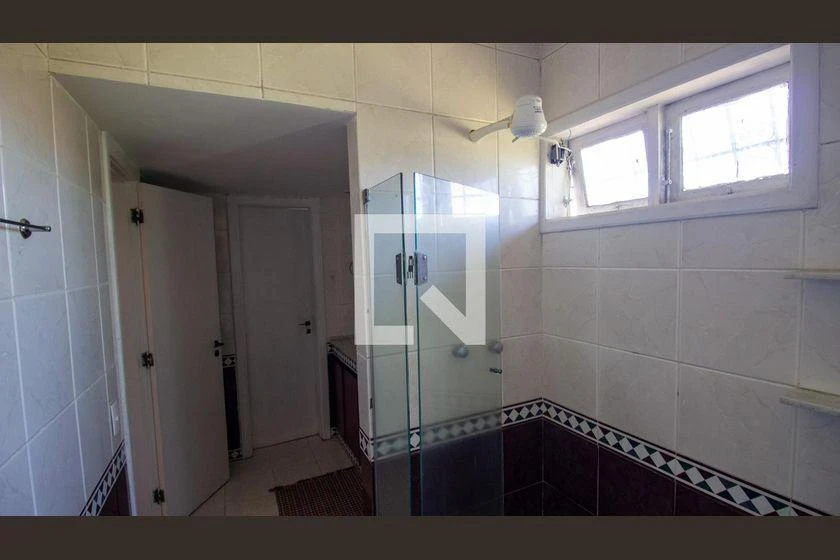 Unfurnished house with 3 bedrooms and 5 baths, 1500 m² — photo 34