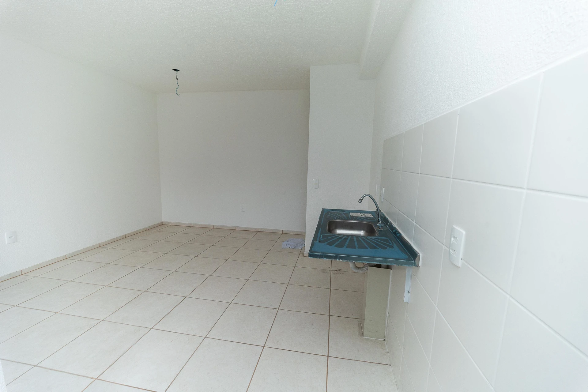 Apartamento de 2 quartos em condomínio com piscina — photo 19