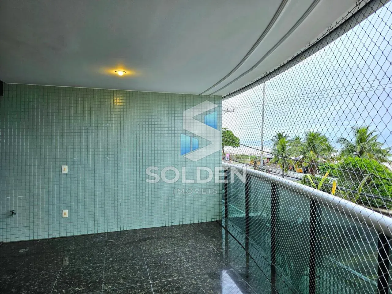 160 m² apartment with 3 bedrooms and 4 bathrooms — photo 6