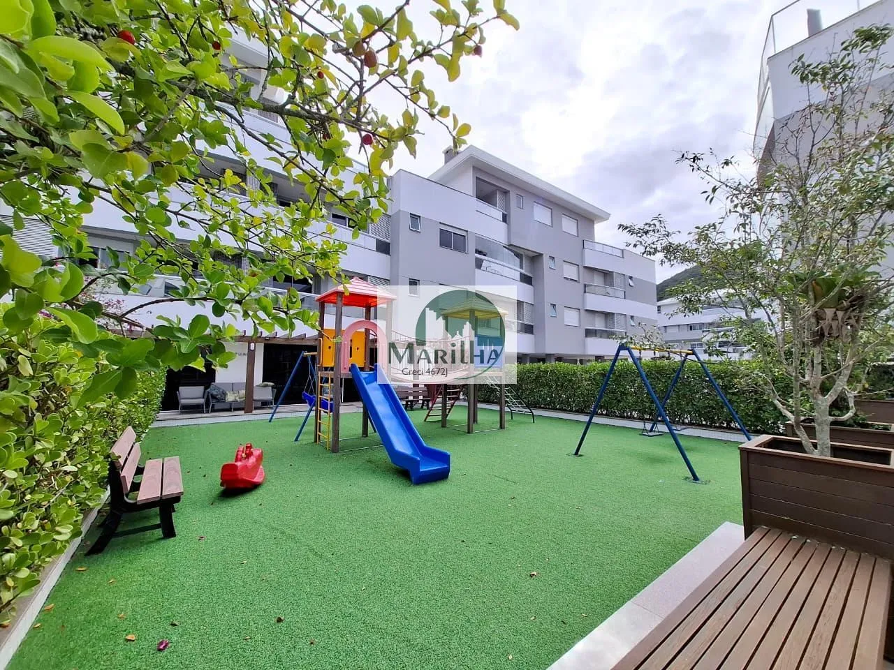 Furnished 84 m² apartment with 2 en-suite bedrooms — photo 26
