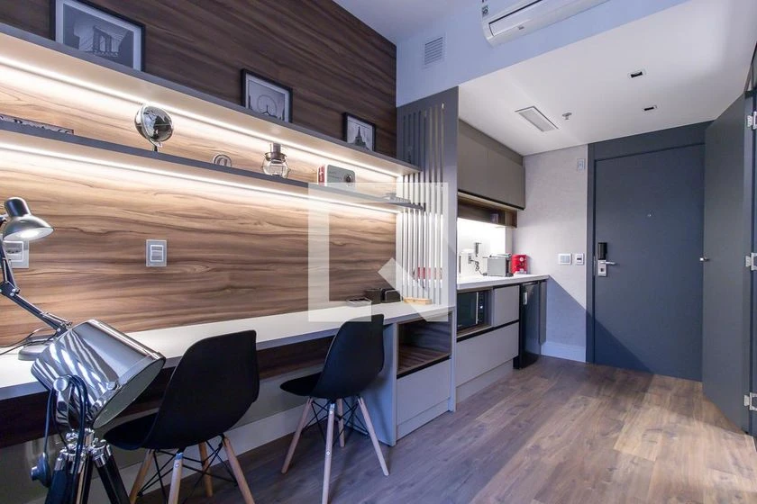Studio de 1 quarto com box de vidro no banheiro — photo 6