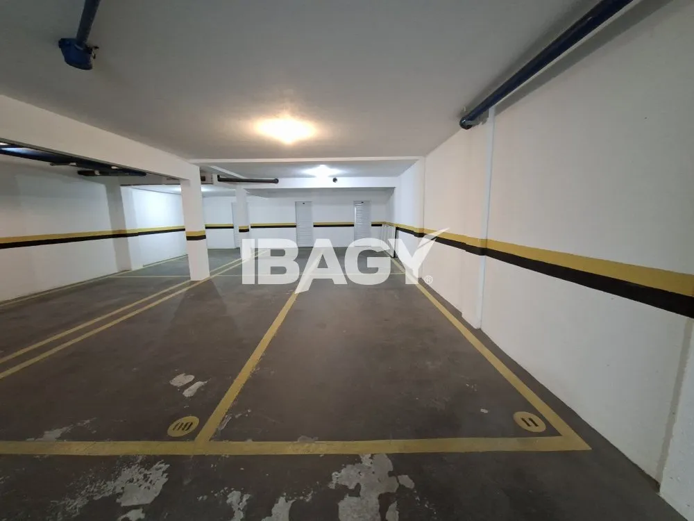 Furnished apartment with 2 bedrooms and 1 parking space — photo 17