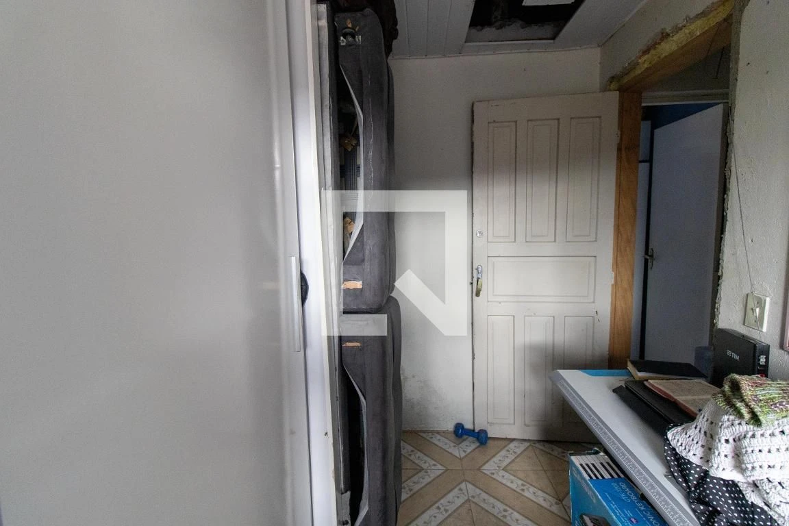One-bedroom house with a washing machine in Curitiba — photo 16