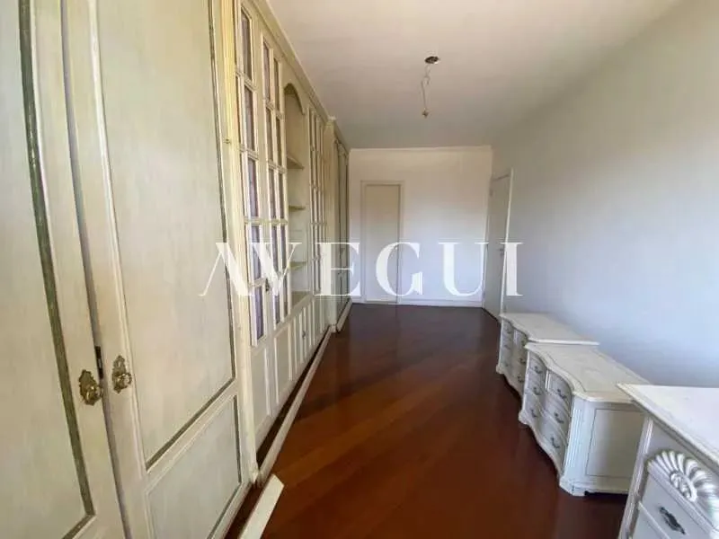 3-bedroom apartment with 4 bathrooms and a balcony — photo 11