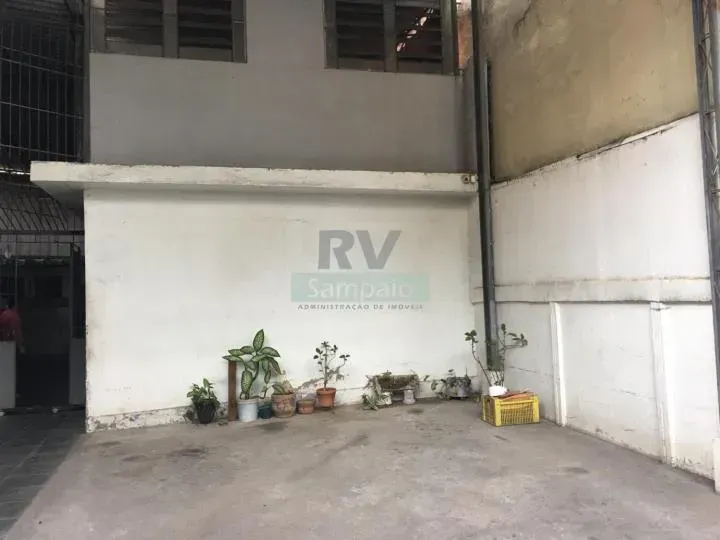 Commercial industrial house with 198 m² and 4 bedrooms — photo 14