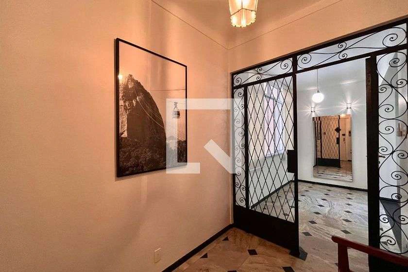 3-bedroom apartment with 301 m² and no parking — photo 26