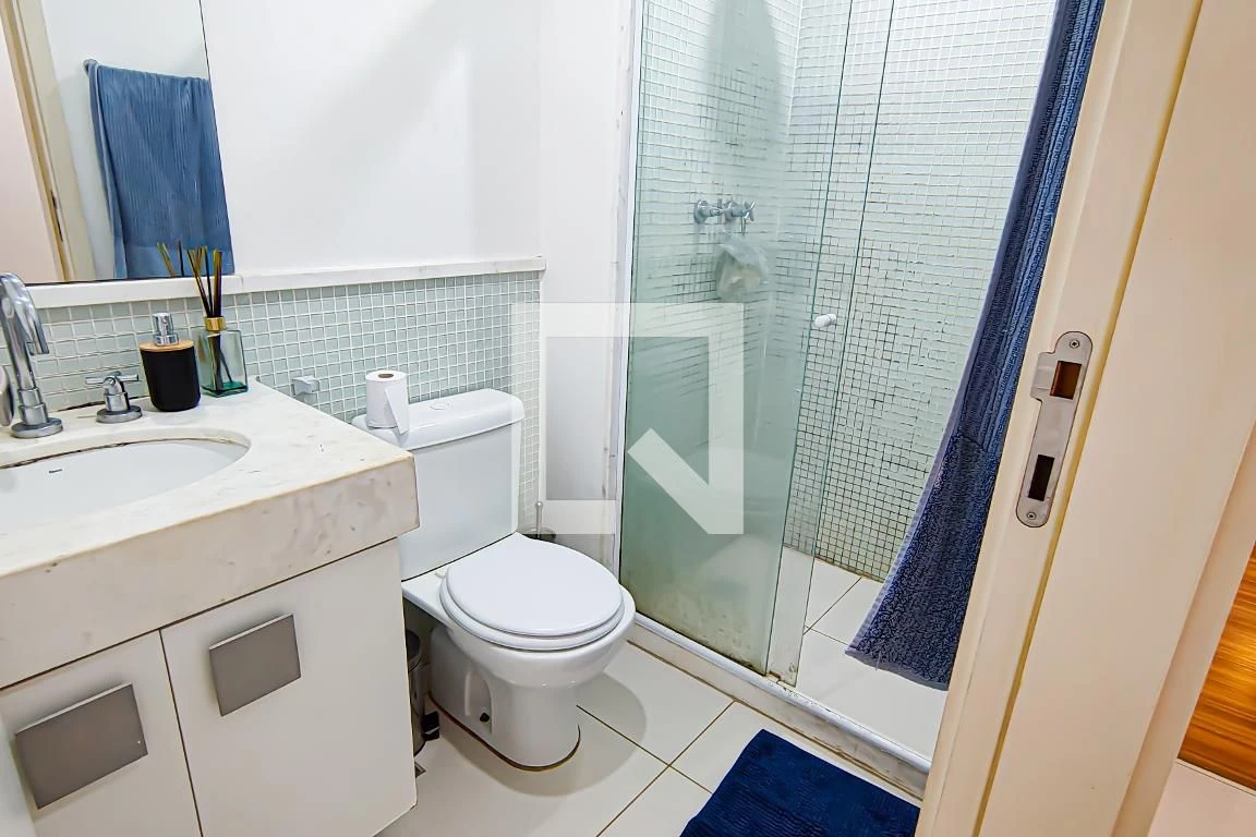 Apartamento mobiliado com 2 quartos e varanda com churrasqueira — photo 18