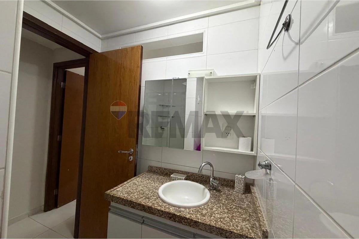 One-bedroom apartment with a water view in João Pessoa — photo 8