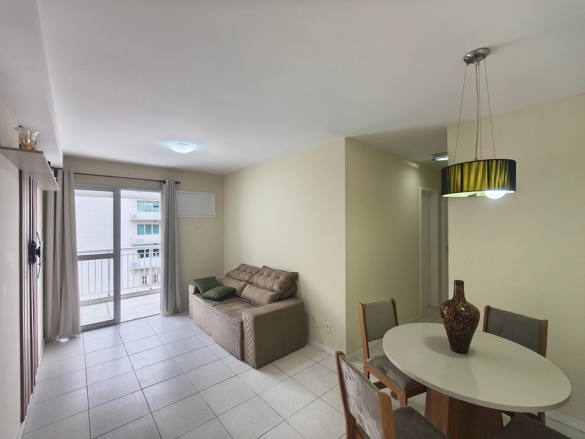Apartamento mobiliado com 2 quartos e varanda — photo 6