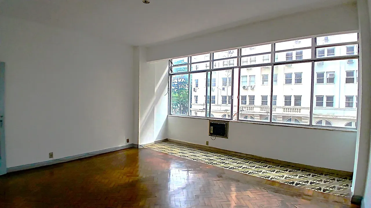 Departamento en piso 2 con piso de madera o laminado