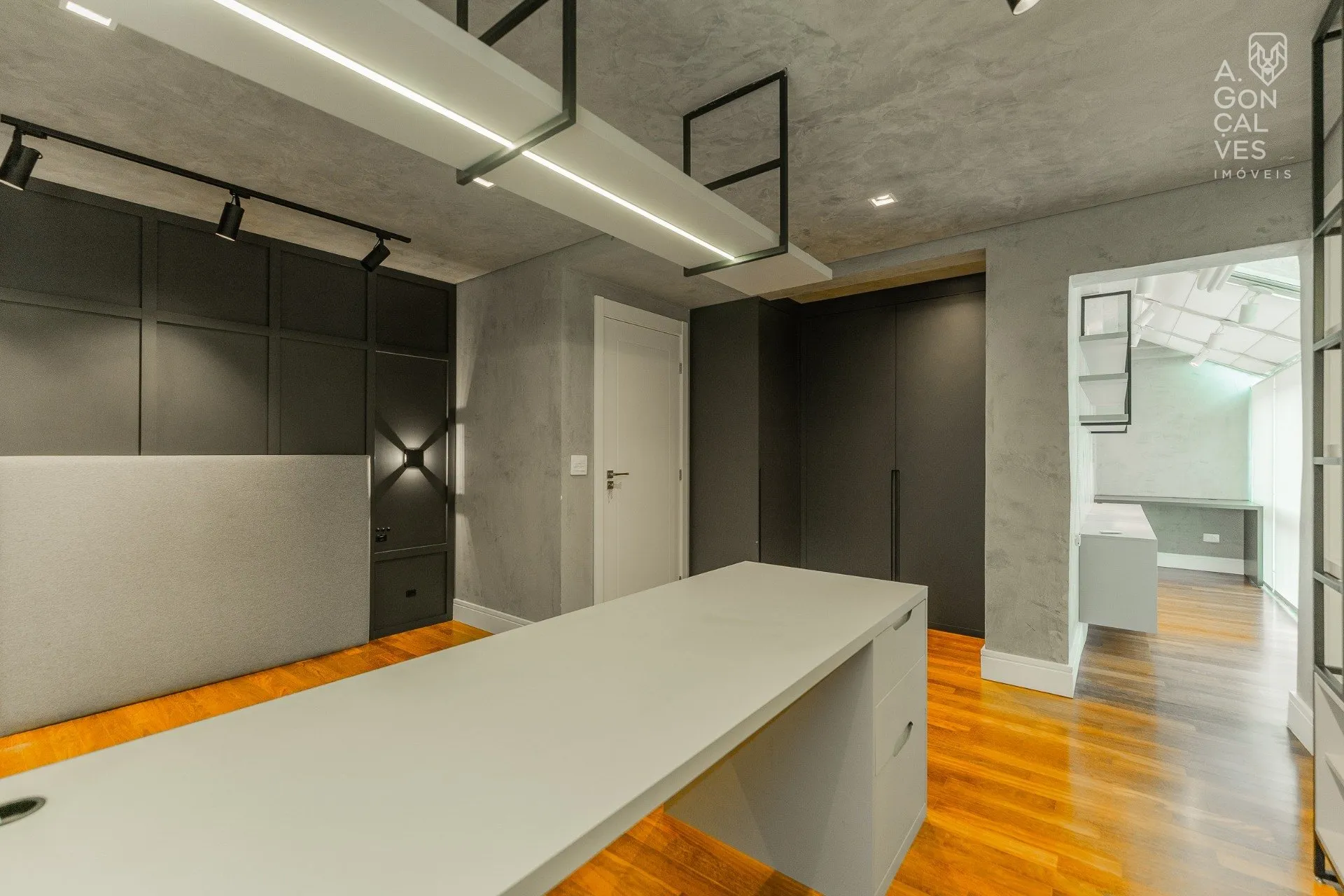 House with 4 bedrooms and 5 bathrooms, 5 parking spots — photo 51
