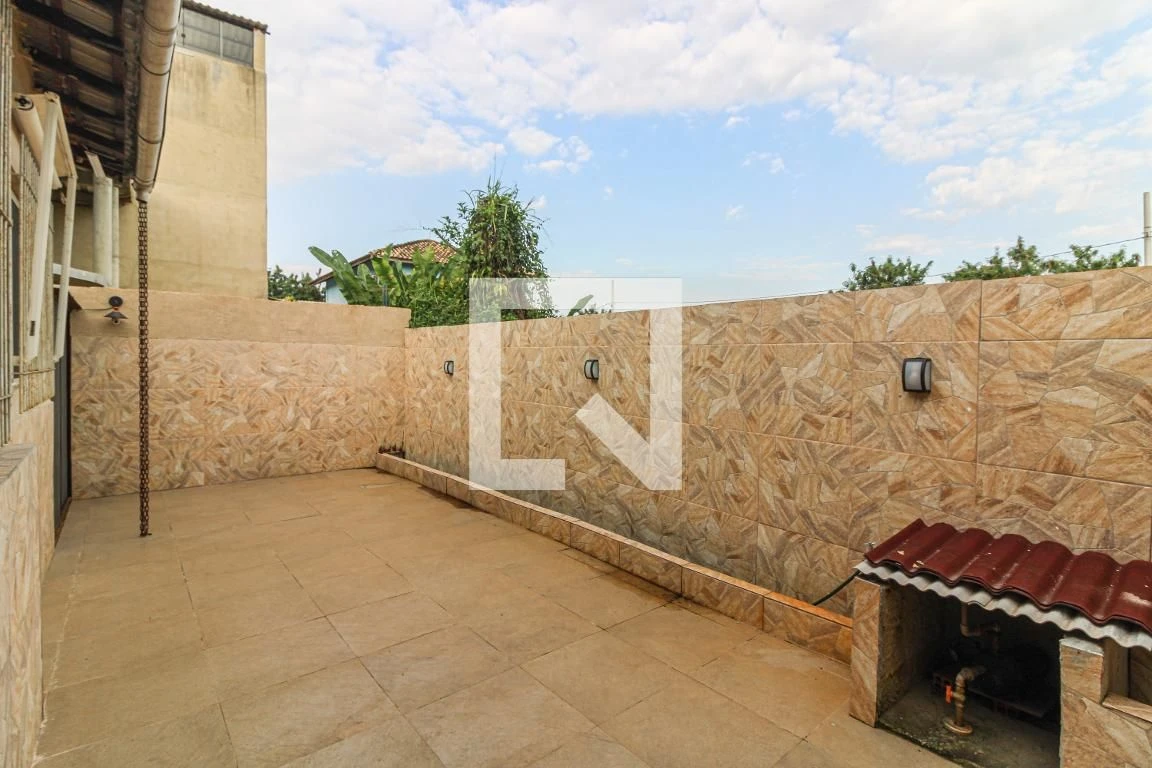 Furnished house with 2 bedrooms and 2 parking spaces — photo 11