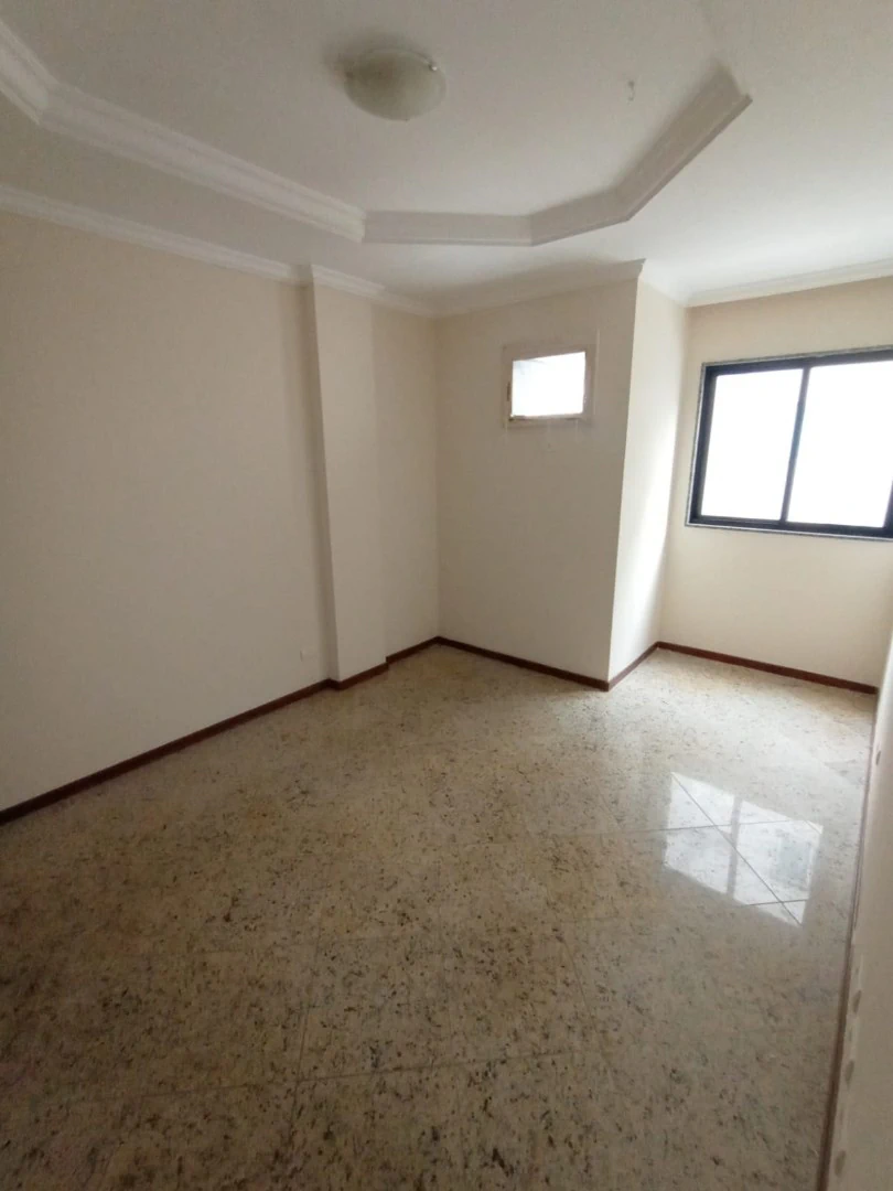 2-bedroom apartment, 1 with its own bathroom, 115 m² — photo 12