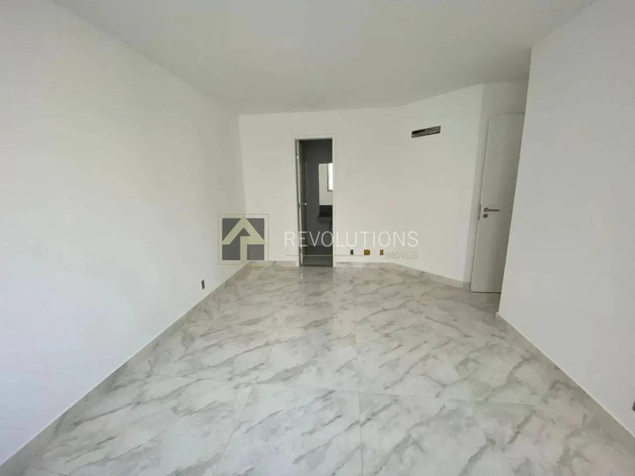 Penthouse with 4 bedrooms and 5 bathrooms — photo 11
