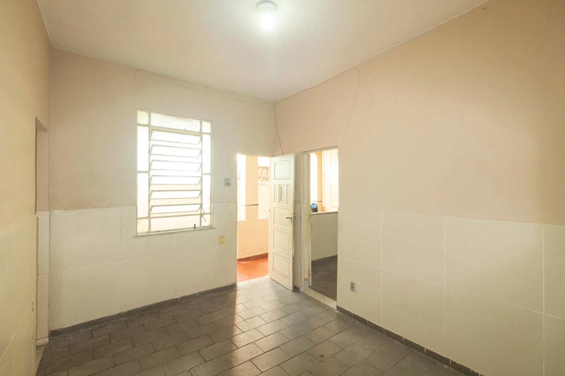1-bedroom apartment with balcony and pets allowed — photo 23