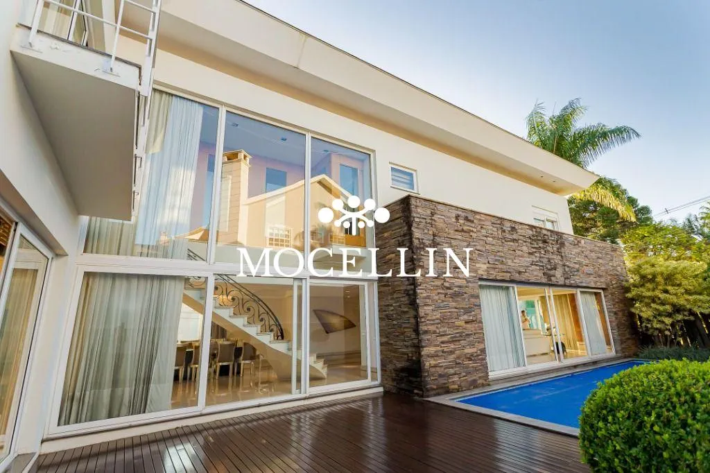 Casa mobiliada de 700 m² com 4 suítes