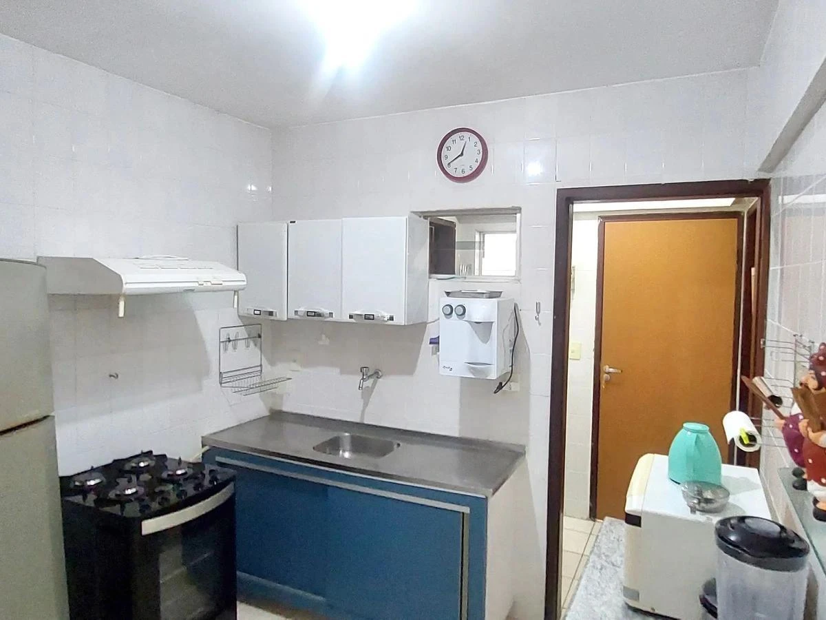 3-bedroom apartment with a washing machine in João Pessoa — photo 8