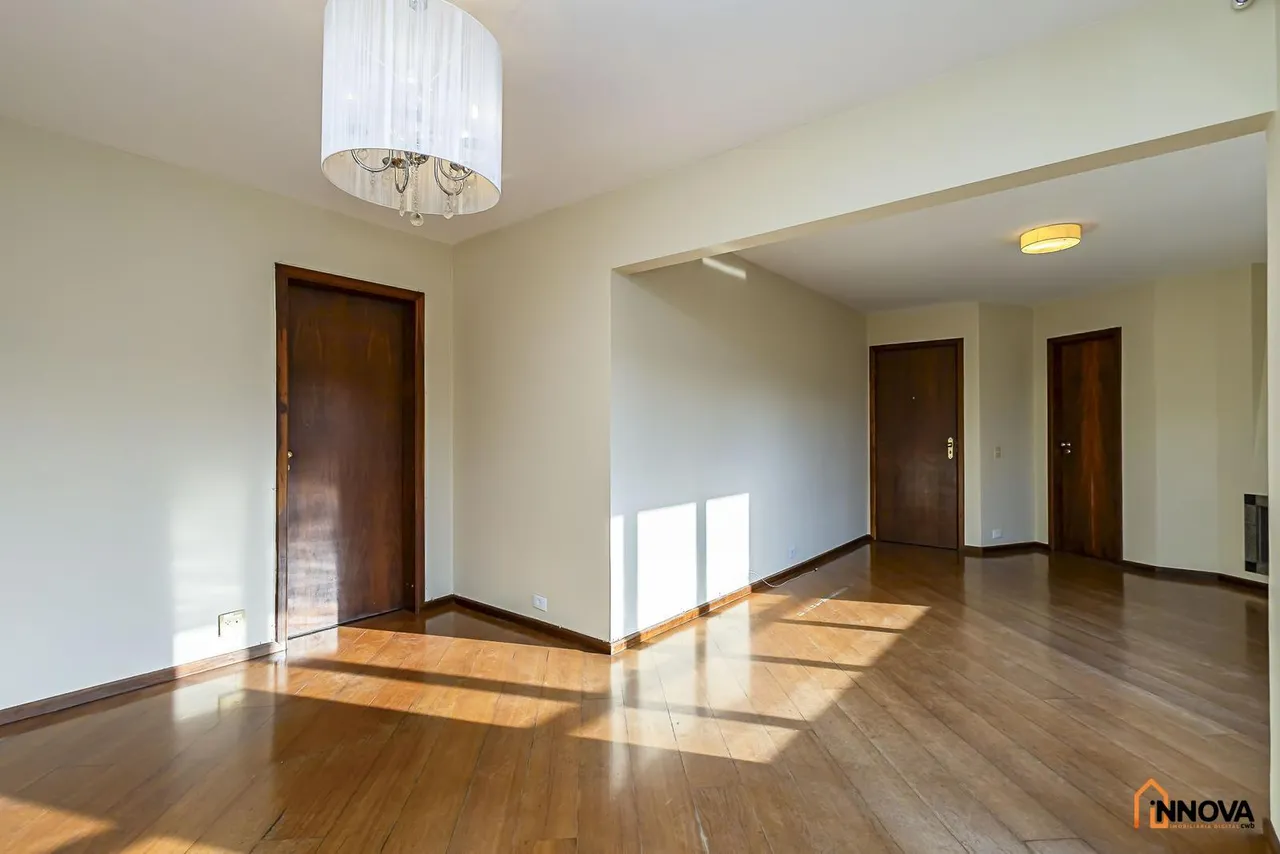 Незмебльована квартира з 3 кімнатами та 187 м² — photo 6