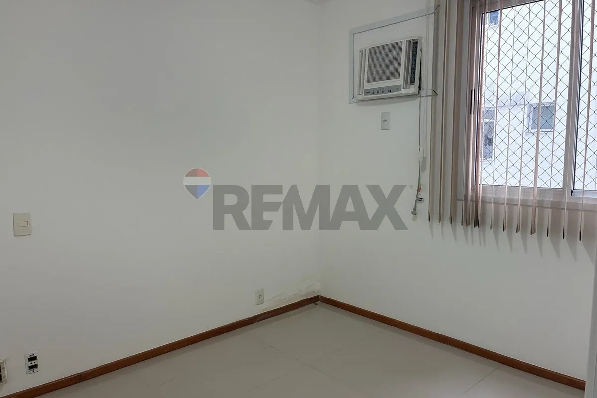 Квартира 90 м² із заскленим балконом та видом на гори — photo 27
