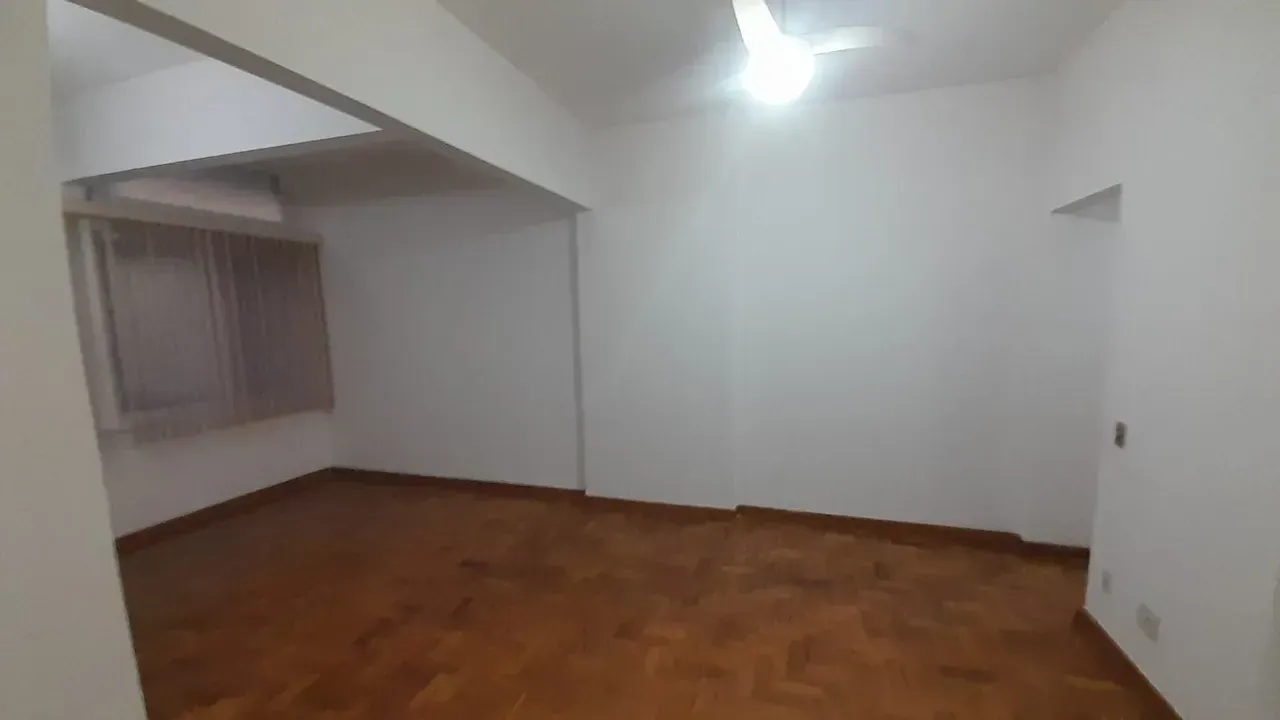 Apartamento com 2 quartos e box no banheiro — photo 13