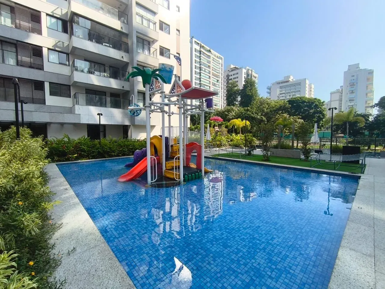 70 m² apartment with 2 bedrooms and a balcony — photo 34