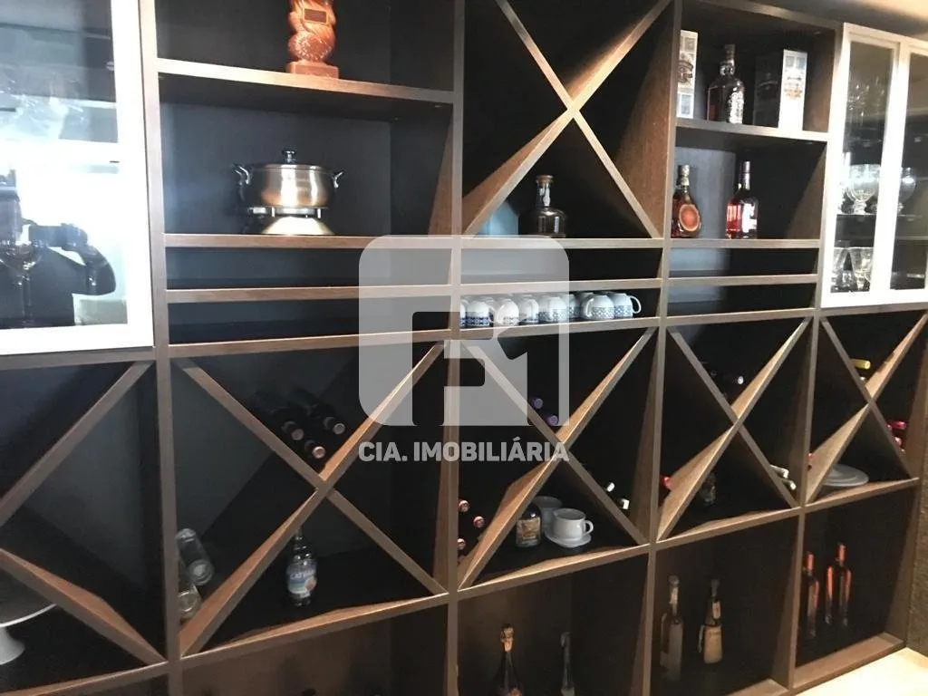 Furnished 9-suite house with open-plan kitchen — photo 48