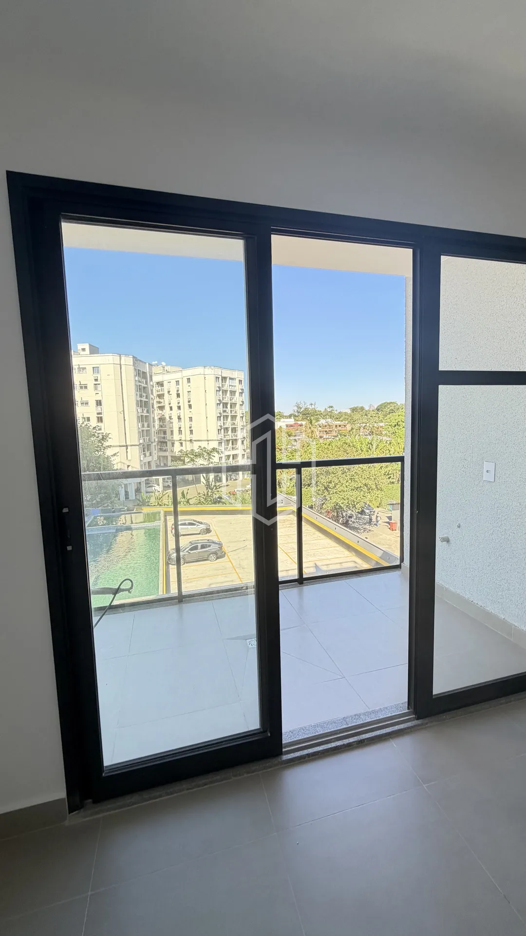 Балкон з грилем та 2 спальні: квартира 59 м² — photo 28